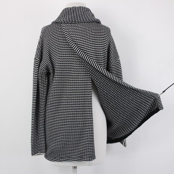 Cabi Sweater Sz S Black White Turtleneck Open Back Overlap 100% Cotton Sweater - Picture 9 of 16